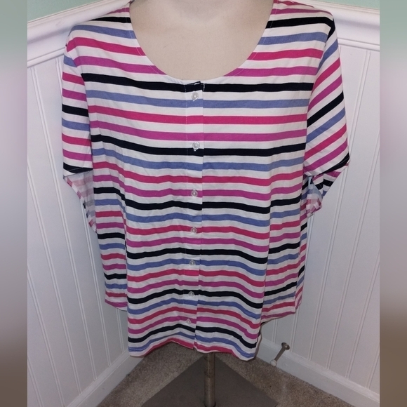 Woman's stripped top - Picture 1 of 4